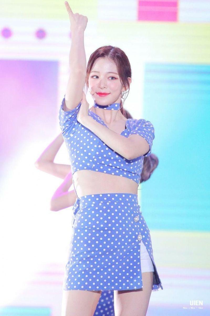 프로미스나인 이채영0