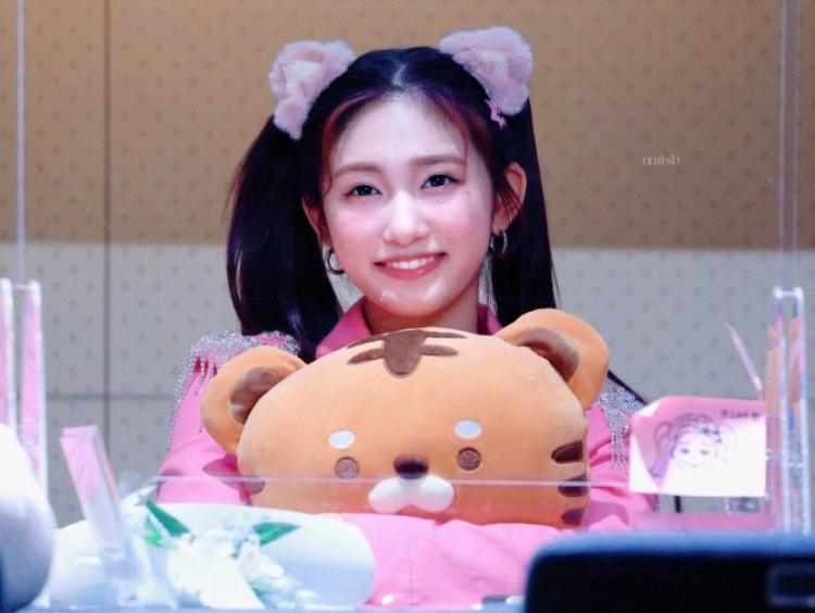 IVE LEESEO1