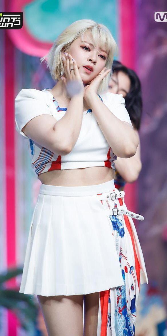 TWICE JEONGYEON1
