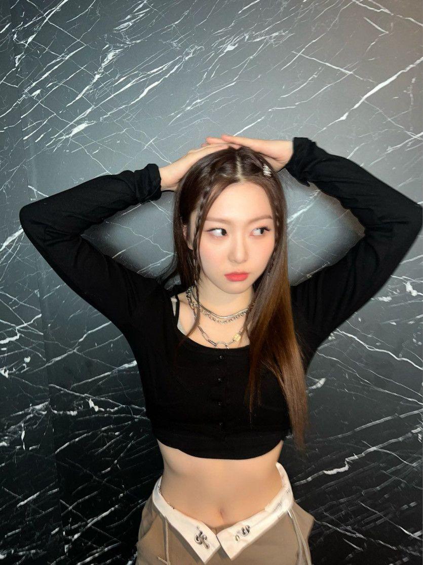 ICHILLIN JACKIE1