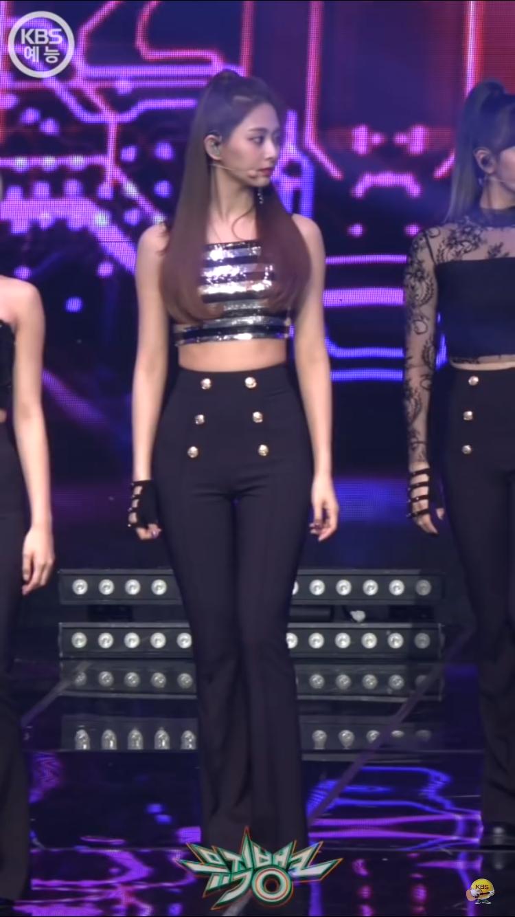 TWICE TZUYU1