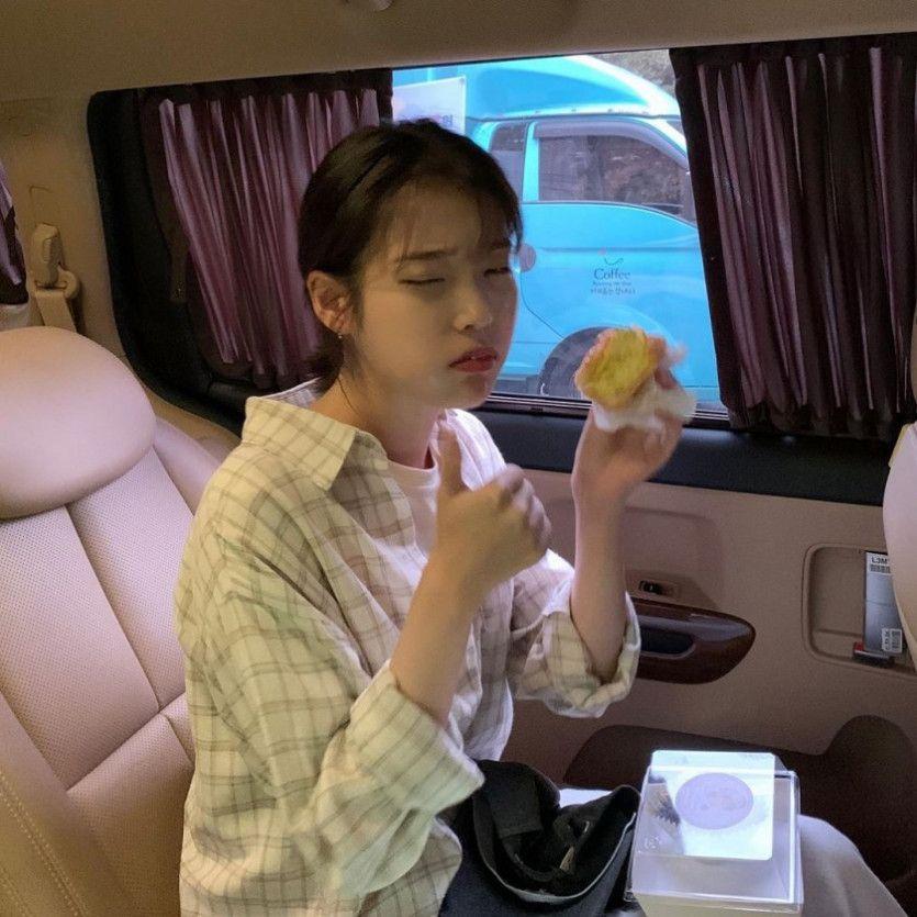 아이유 밥차 인증 최신5