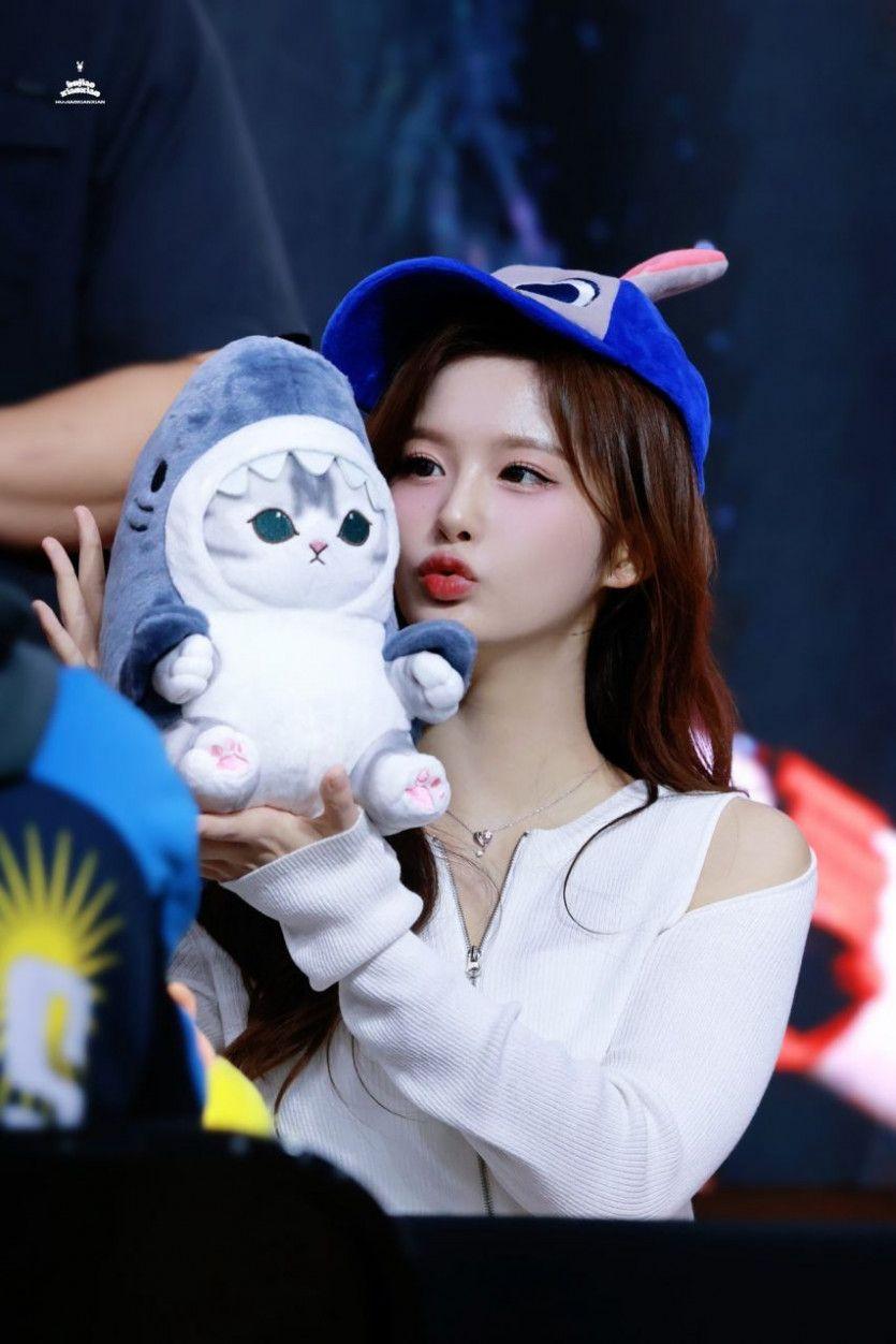설윤0