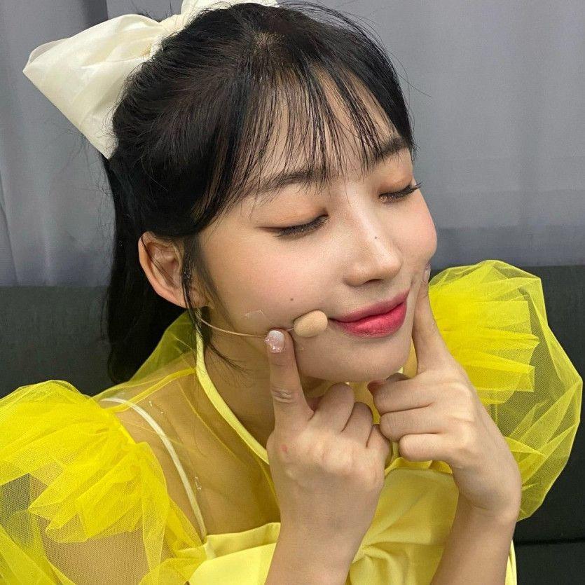 EVERGLOW Sihyeon1