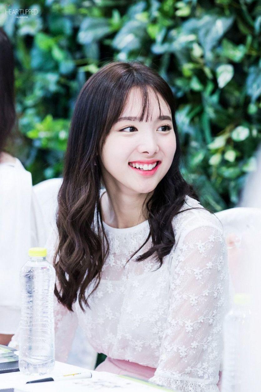 TWICE Nayeon1