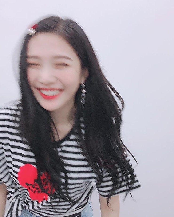 새로산 머리핀 자랑하는 둥둥이5
