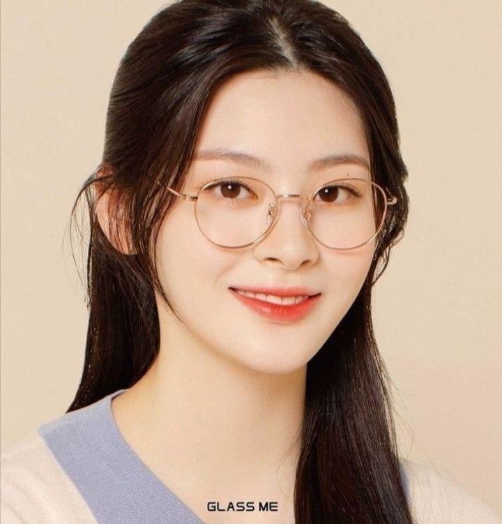 STAYC Seeun1