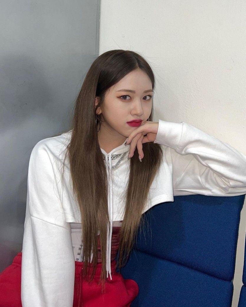 IVE yujin3