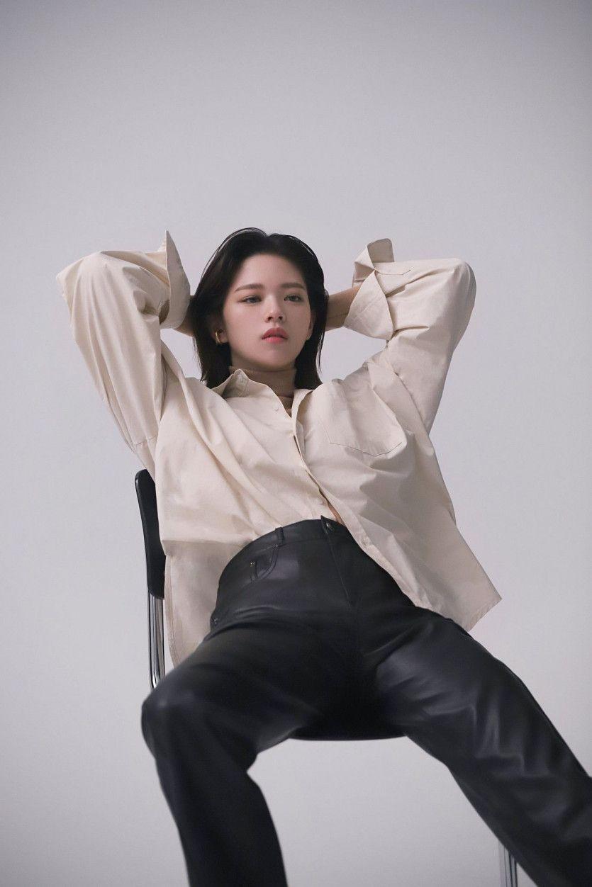 TWICE JEONGYEON1