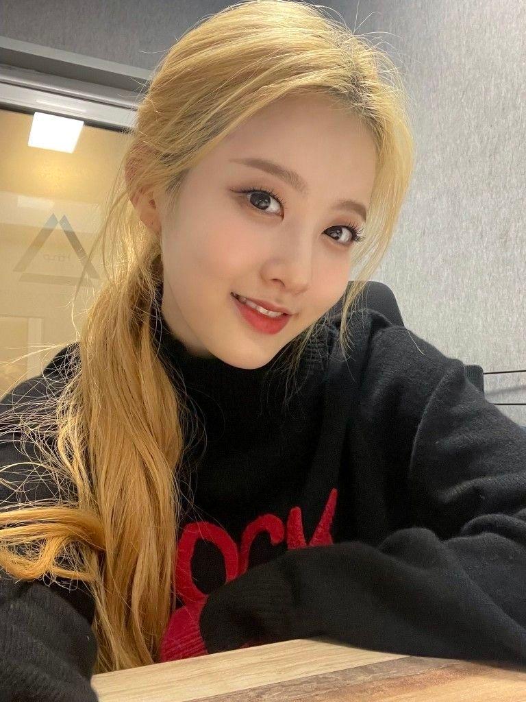 STAYC SIEUN2