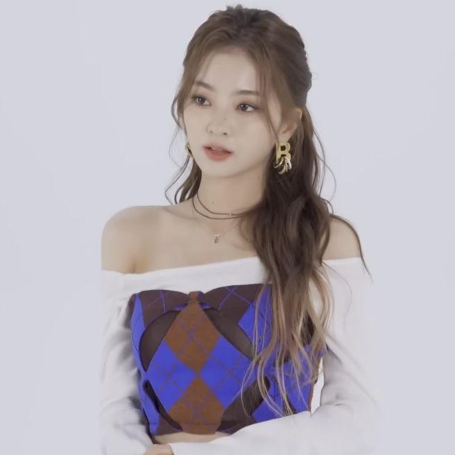 FROMIS 9  이나경1