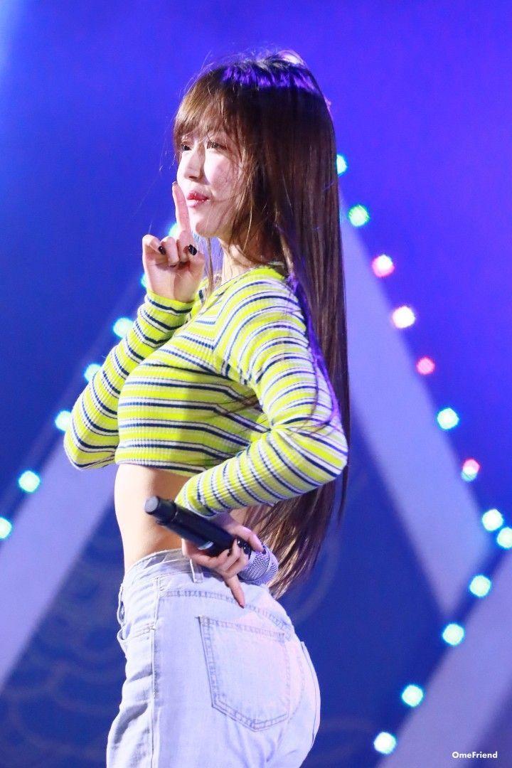Oh My Girl 유시아1