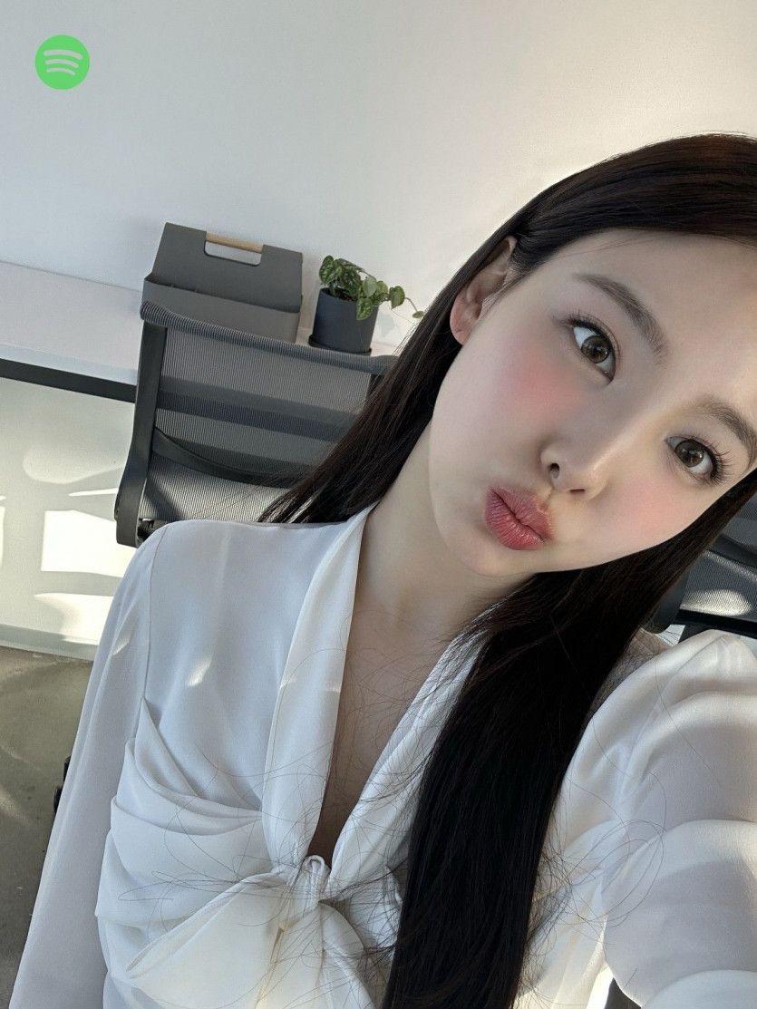 TWICE NAYEON0