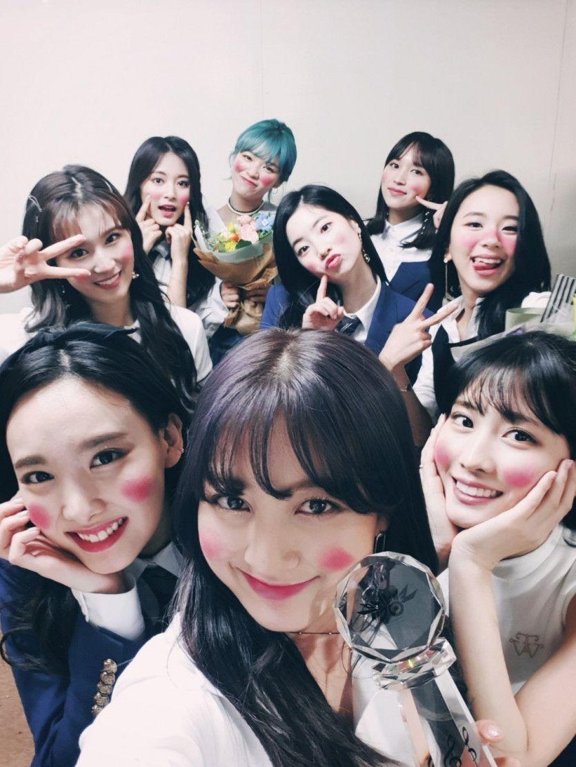 트와이스 트윗-뮤직뱅크 1위2