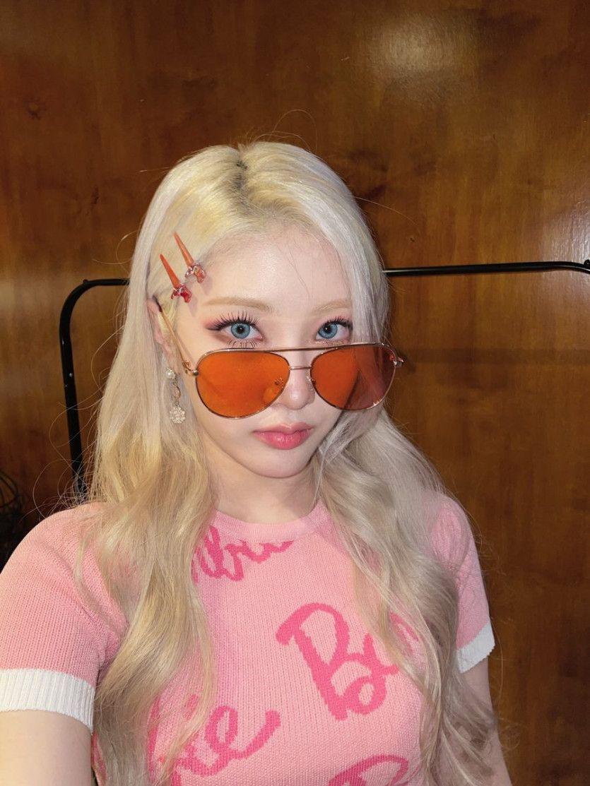 PURPLE K!SS CHAEIN1