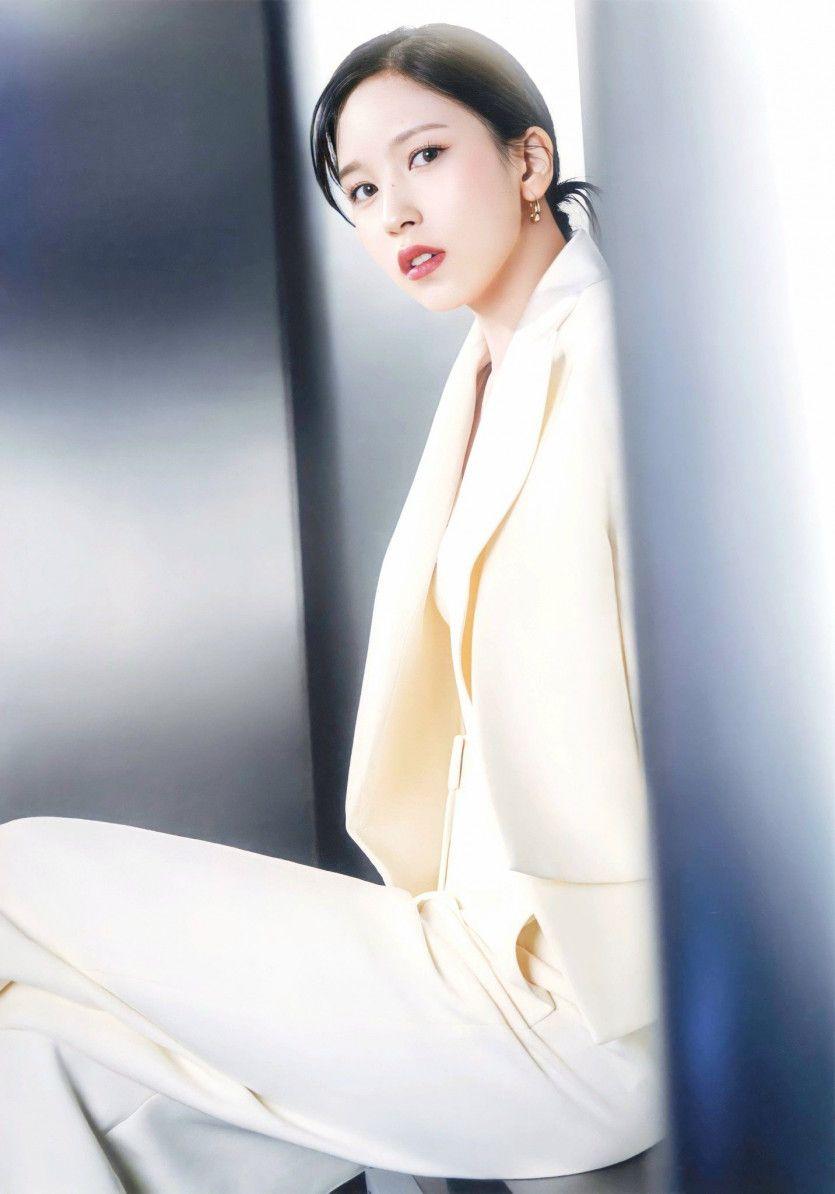 TWICE Mina2
