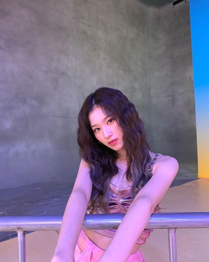 TWICE SANA0