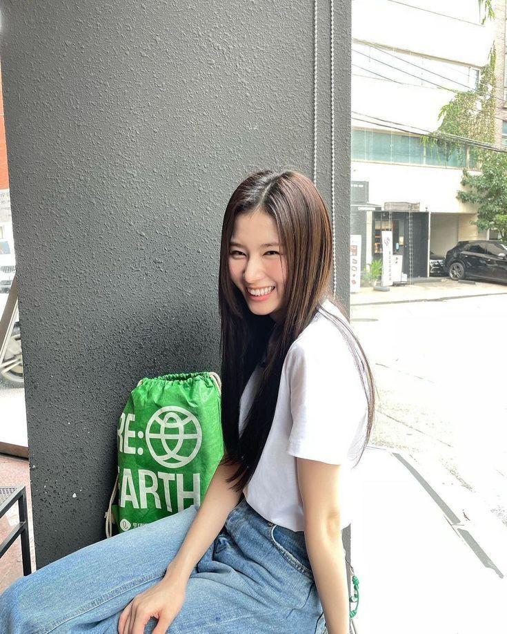 TWICE SANA1
