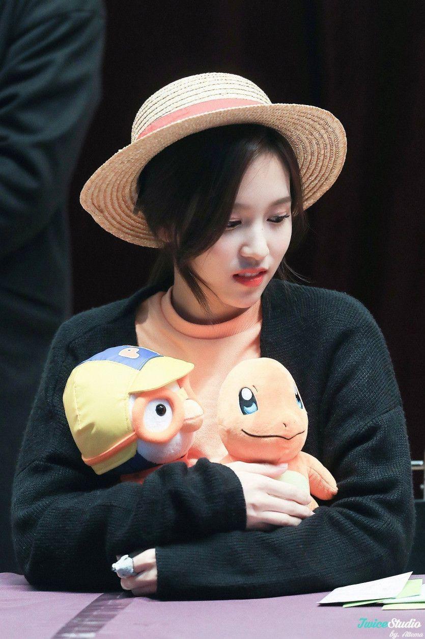 TWICE MINA0