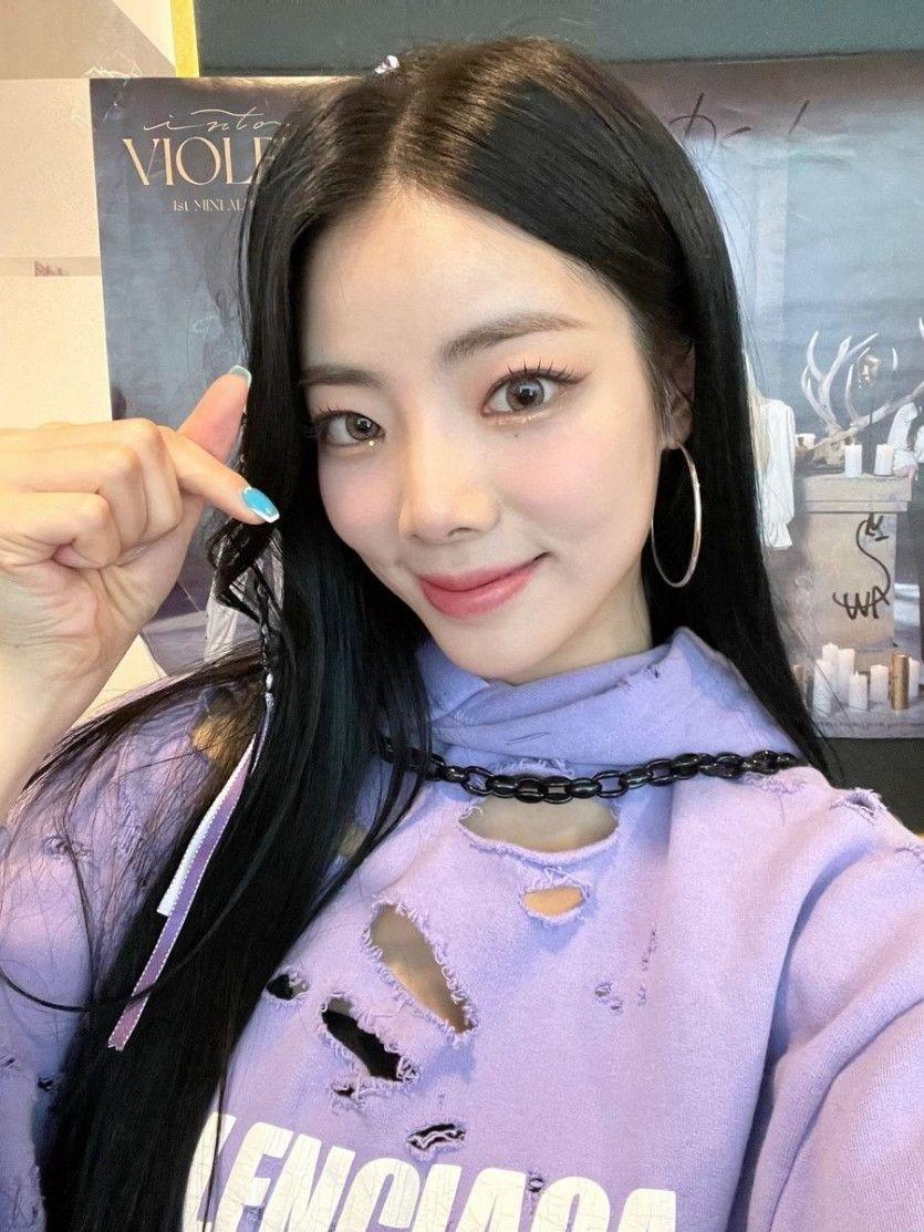 PURPLE KISS  NA GO EUN2