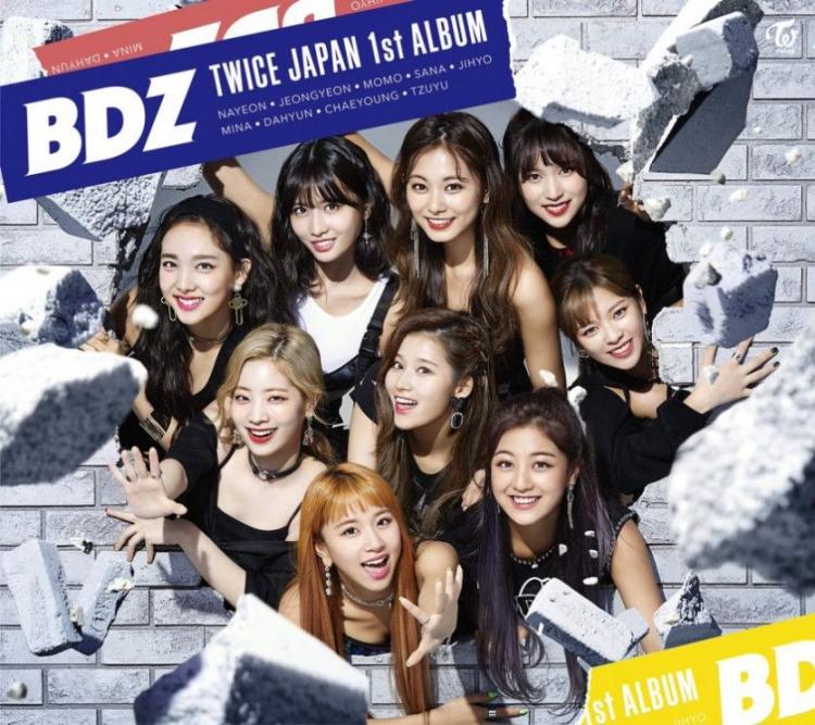 트와이스 'BDZ' 단체 포토티저1