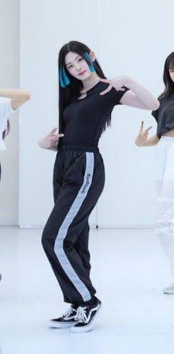 STAYC Seeun1