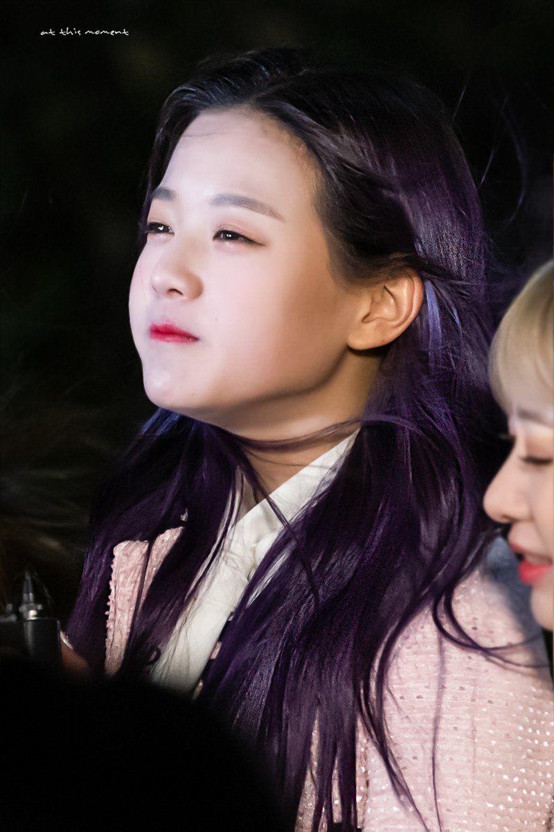 아이즈원 영, 190330 홍대3