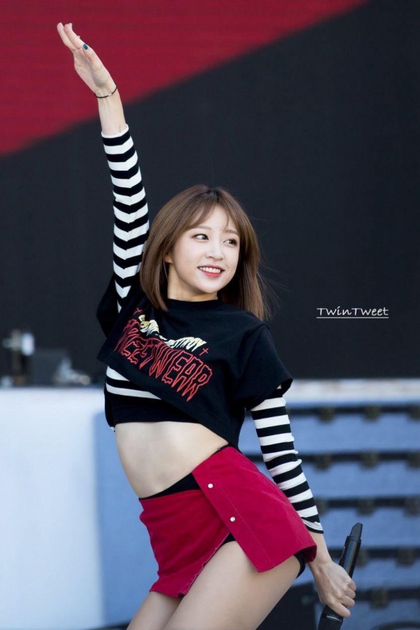 치마가 무용지물인 야놀자 누나 ㄷㄷㄷ1