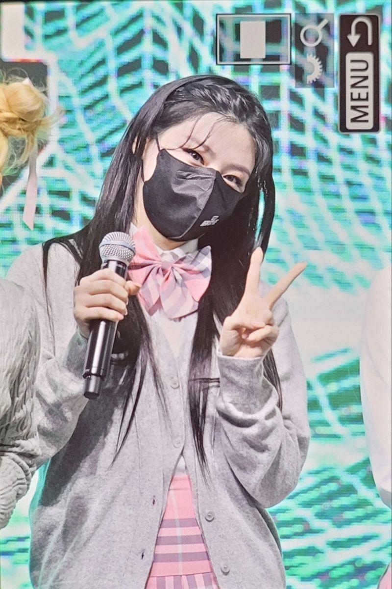 STAYC SEEUN0