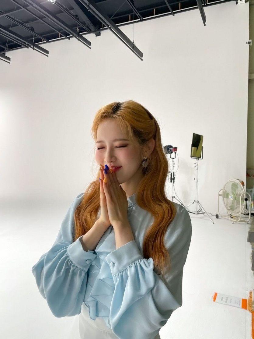 STAYC SIEUN1