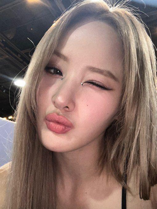 KISS OF LIFE BELLE1