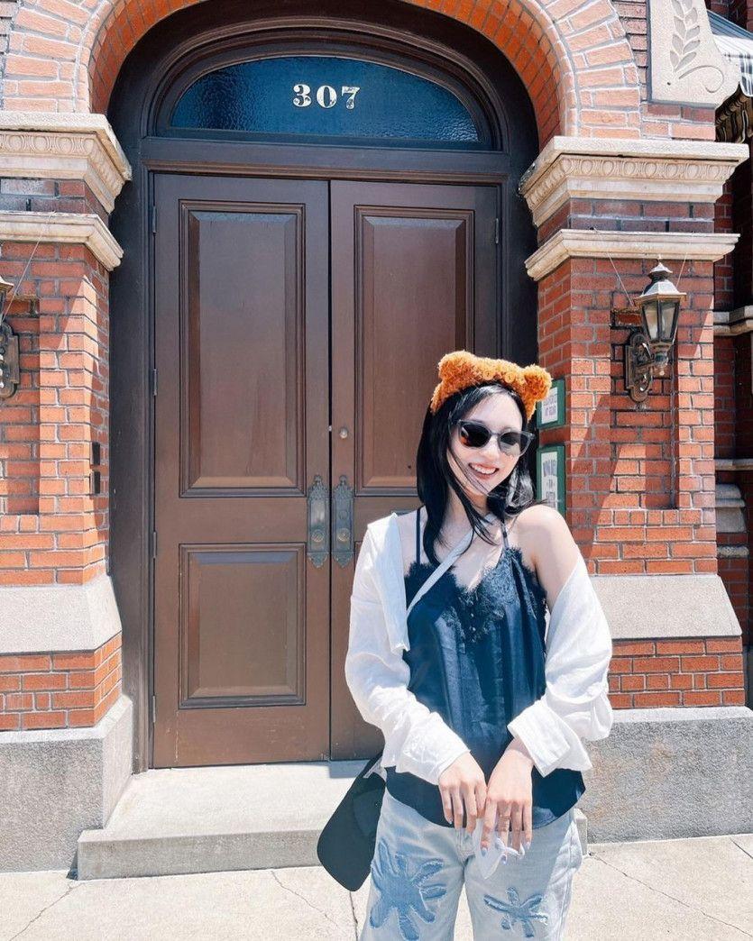 TWICE Mina0