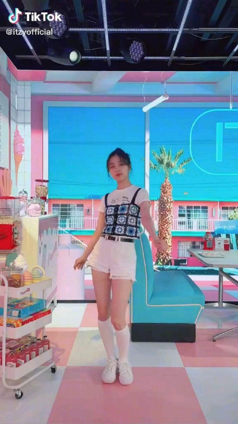 ITZY 류진1