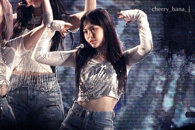 EVERGLOW 박지원0