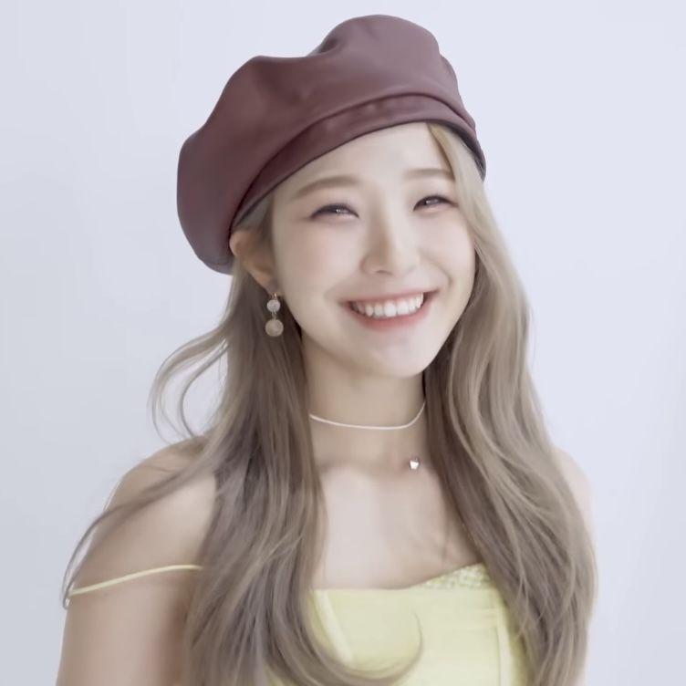 FROMIS 9  백지헌0