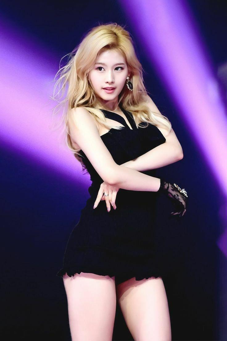 TWICE SANA1
