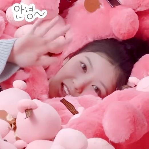 ILLIT 모카2