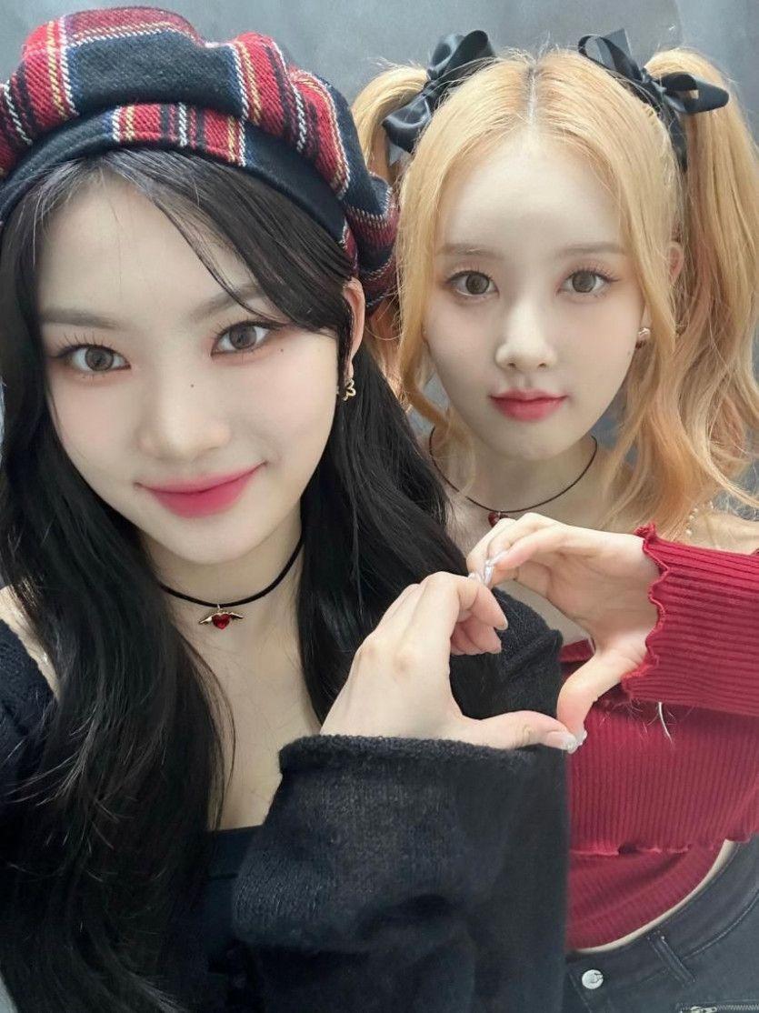 스테이씨 아이사 & 시은0