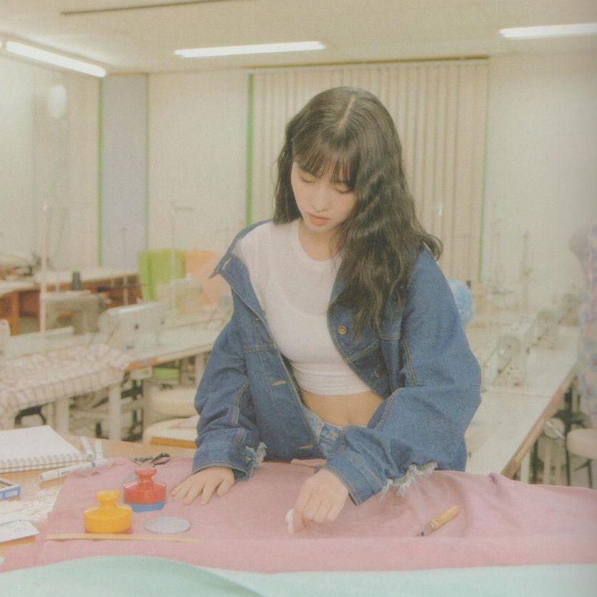 TWICE MOMO0