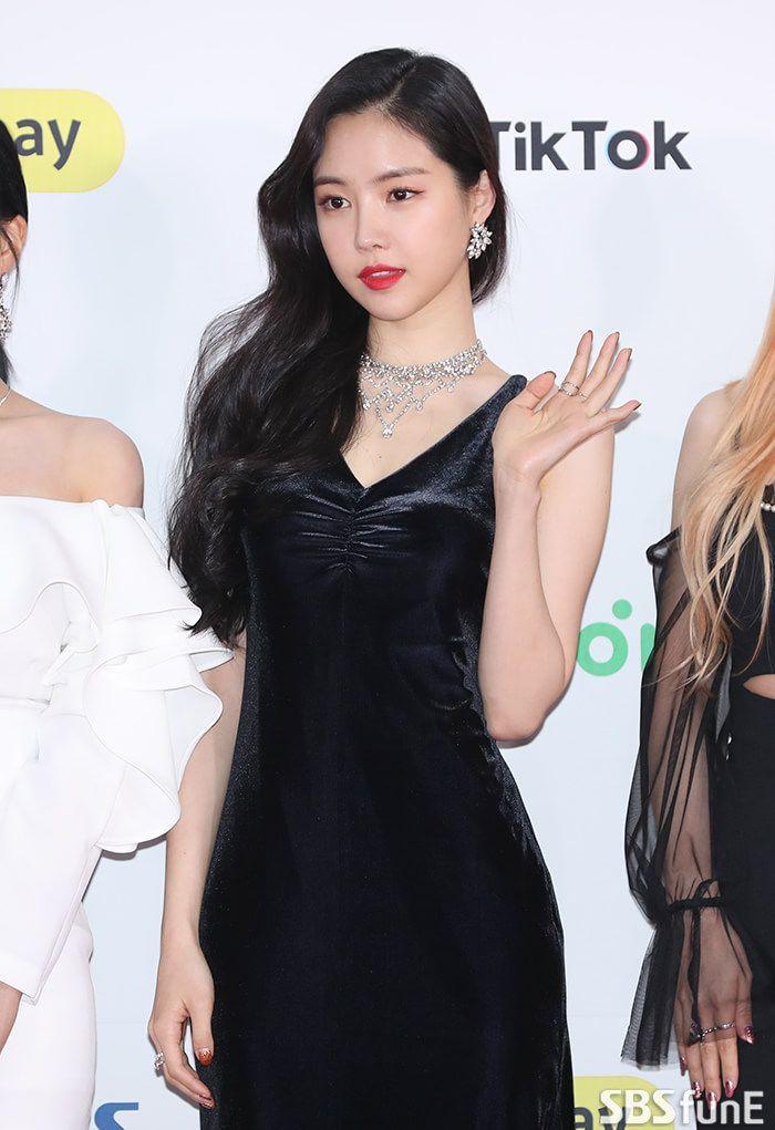 손나은3