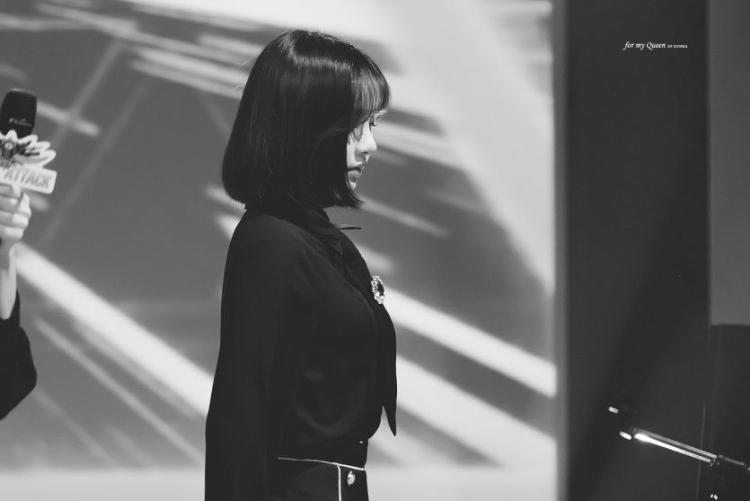 여자친구 은하.jpg2