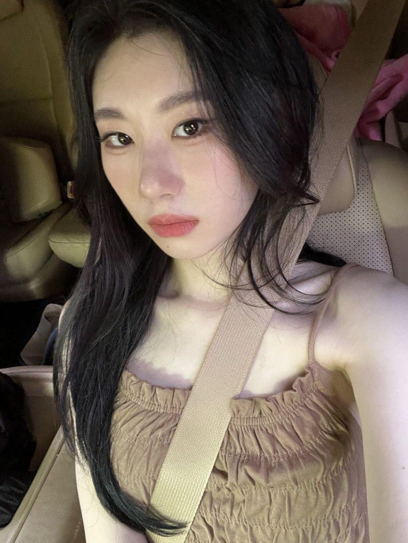 ITZY Chaeryeong1