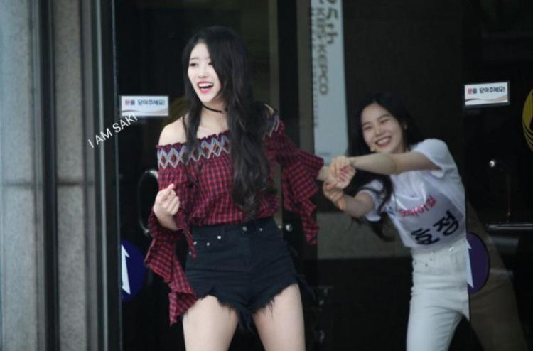 츨근 미주 따라하는 오마이걸 효정0