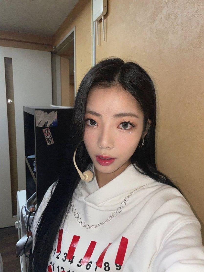PURPLE KISS  NA GO EUN0