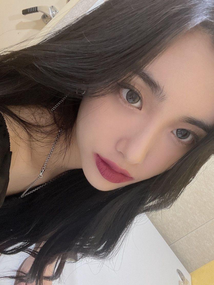 EVERGLOW 김시현0