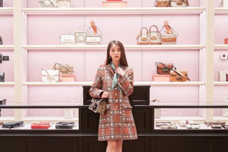 구찌 스토어 아이유5