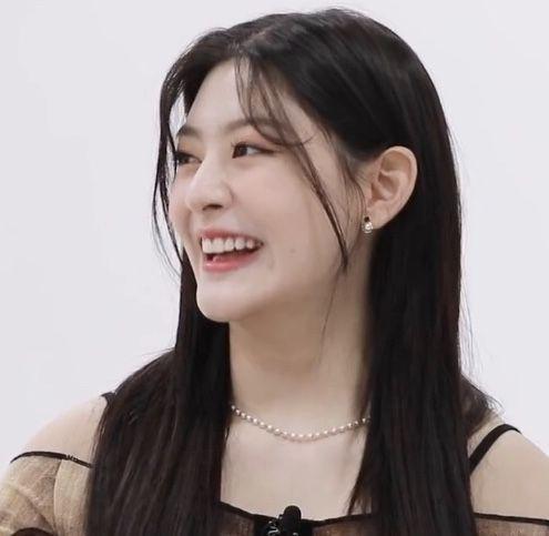 STAYC Seeun0