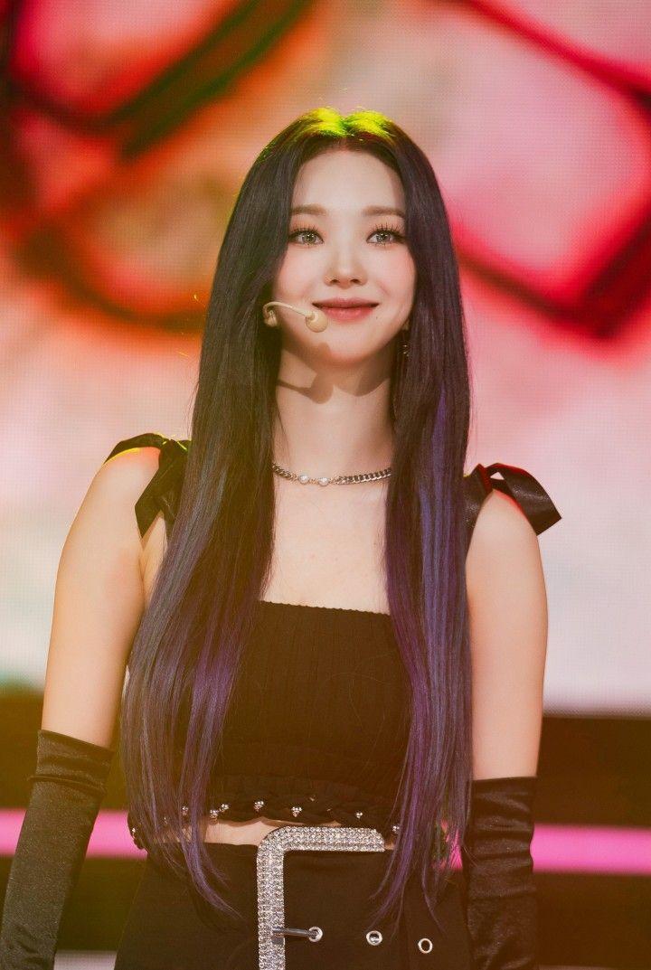 Aespa karina2