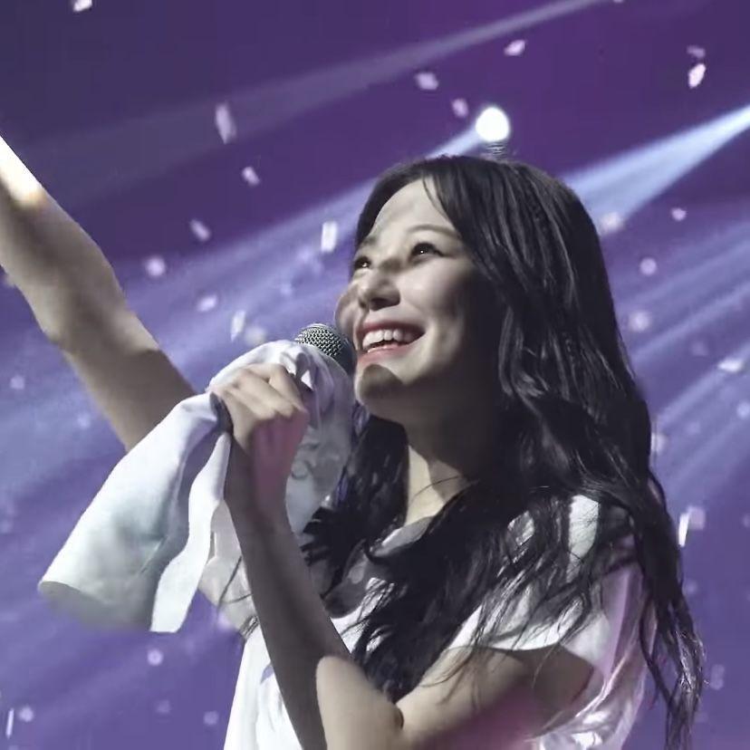 FROMIS 9  백지헌1