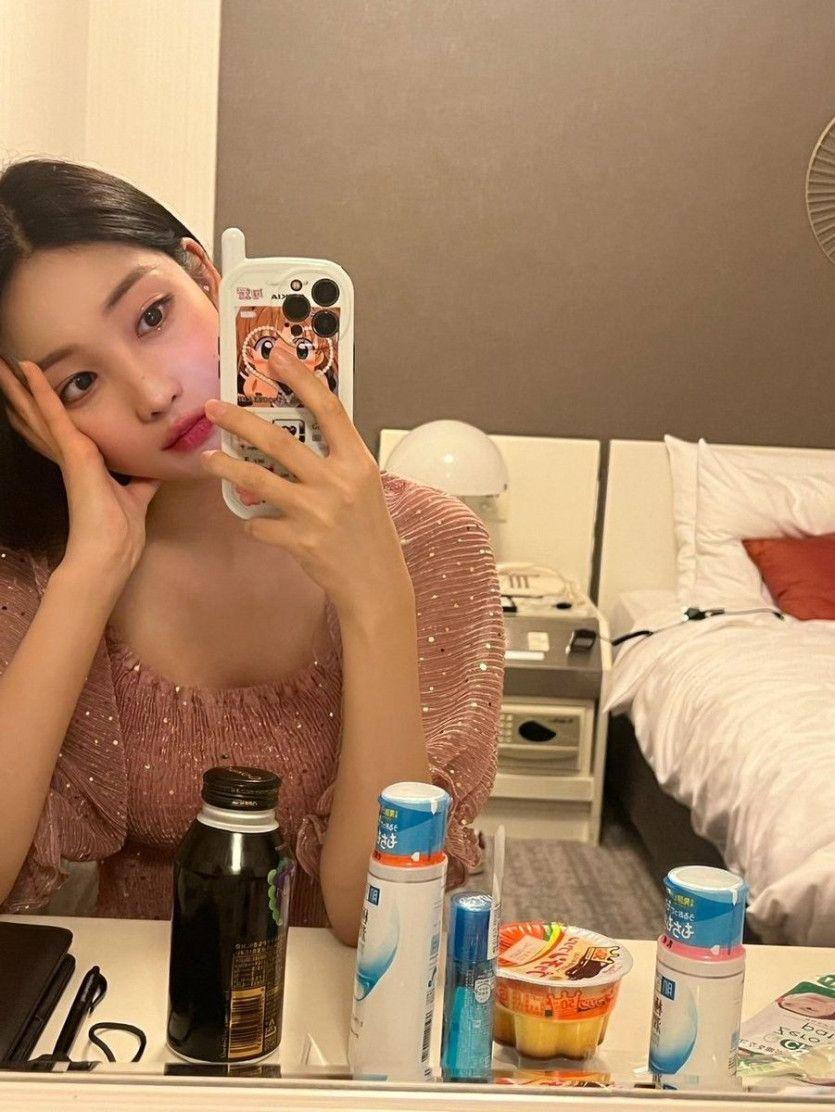 EVERGLOW SIHYEON0